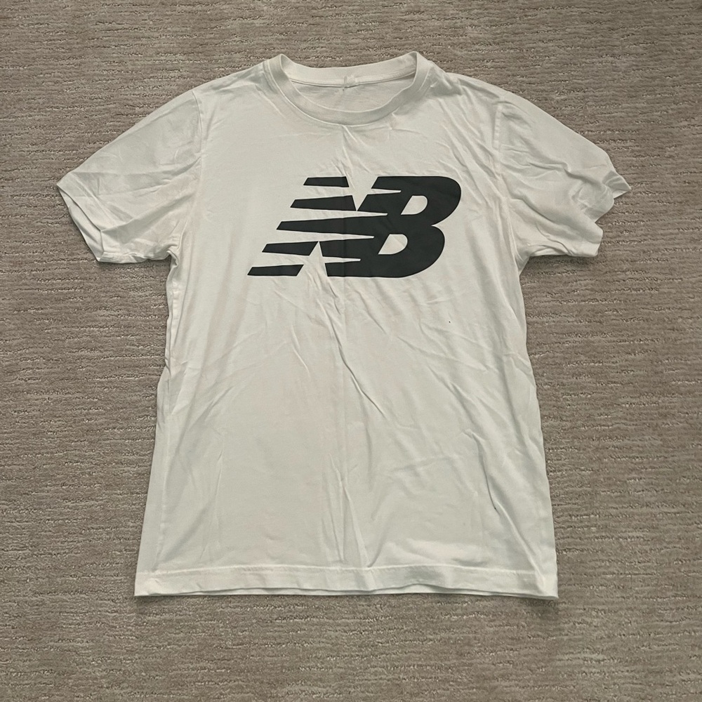 NEW BALANCE logo T Shirt M